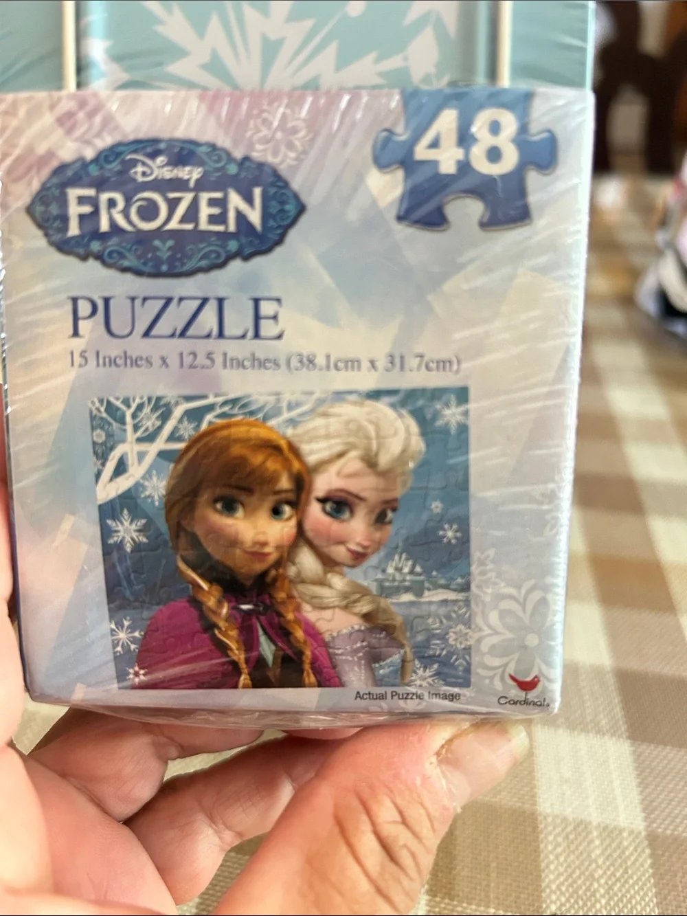 Disney Frozen Tin Puzzle with Anna & Elsa - Pink & Light Blue